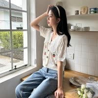[2.5折价94元]唐狮新款V领拼接针织衫设计感甜美短款上衣女春夏季复古短袖T恤F
