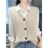 秋冬新款加厚V领菱形仿羊毛马甲女软糯亲肤不扎针织开衫外穿背心