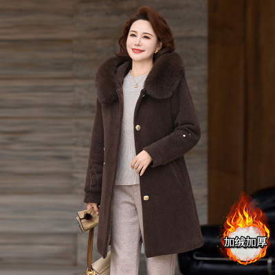 中长款加绒加厚妈妈外套女洋气中老年长款大衣冬装保暖冬装衣服女