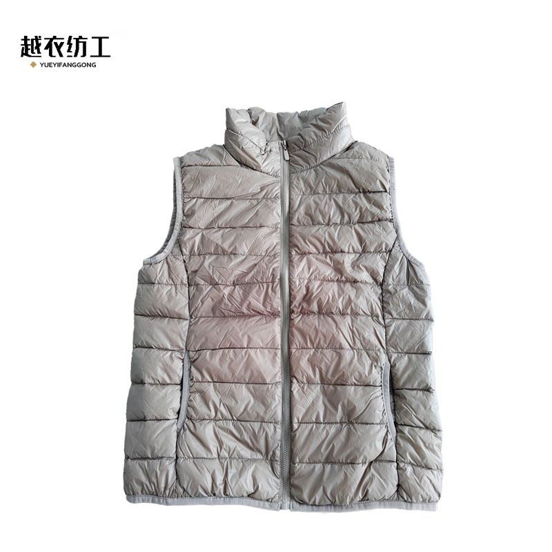 蟋吟芃 羽绒马甲 各码 件