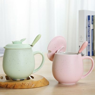 创意水杯陶瓷随手杯简约马克杯带盖勺百家姓刻字杯可爱学生早餐杯