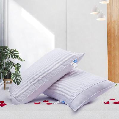 民多福枕头枕芯护颈椎防螨虫超柔软五星级酒店全棉枕芯单人双人学生宿舍用白色带菱条75*45cm
