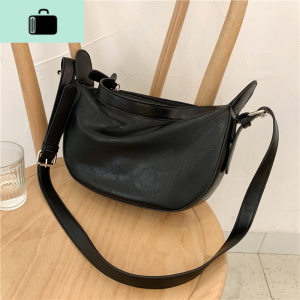 女包新款2020斜挎潮流复古小包包简约百搭休闲港风PU手提包饺子包NEW LAKE 黑色女斜挎包 黑色现货
