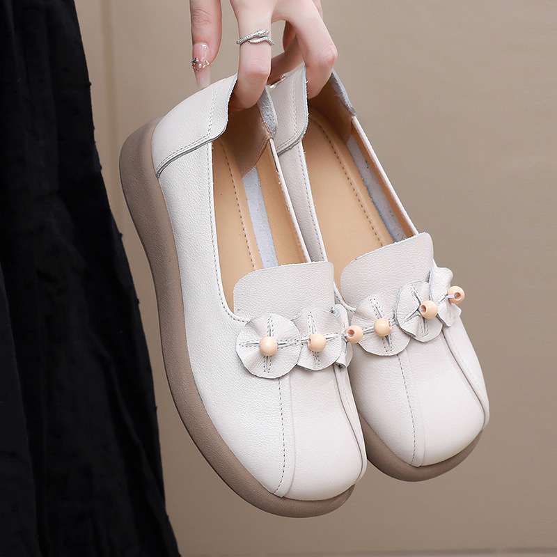 新款真皮软底民族风女单鞋头层牛皮手工复古休闲四季妈妈跟鞋