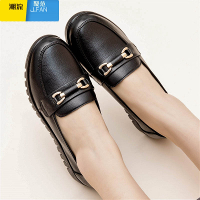 聚范款妈妈鞋软底单鞋舒适防滑中老年人女鞋中年平底工作皮鞋