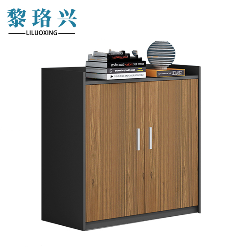 黎珞兴矮柜胡桃色三门 台