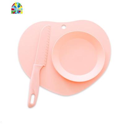 儿童塑料水果刀砧板幼儿安全案板教学厨房不伤手小刀宝宝菜板玩具 FENGHOU 浅粉色爱心+刀+小碟+叉