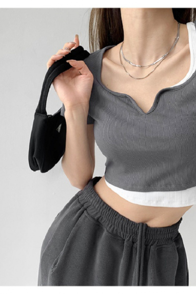 打底衫女夏季新款短袖T恤女装韩版修身显瘦假两件露脐上衣女衣服