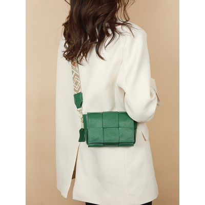 真皮迷你小方包潮流时尚宽肩带编织包百搭休闲头层牛皮斜挎包