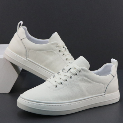 小白鞋男真皮四季款透气青少年休闲板鞋防滑简约百搭男鞋