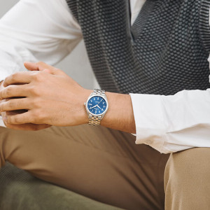 梅花(Titoni)瑞士手表男士全自动机械表防水腕表空霸系列 83906S-701