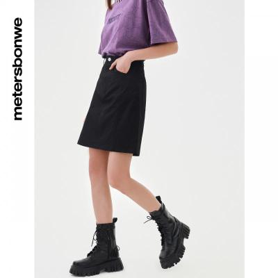 [1件5折价:79.5]美特斯邦威迪士尼米奇联名女士夏季绣花黑色时尚梭织半裙