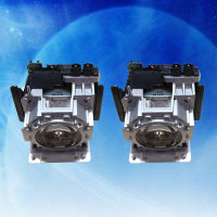 成越松下PANASONIC PT-DS12K原封包原装带架一对投影机/仪灯泡