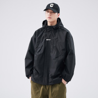 |冲锋衣男日系潮牌宽松连帽春季美式休闲工装夹克外套