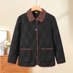 新款妈妈中老年冬装外套女洋气大码中年装翻领女宽松加棉棉服冬装