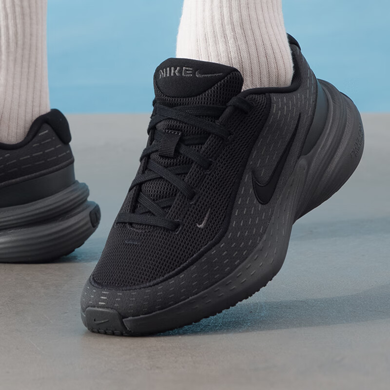 耐克(Nike)男鞋新款运动鞋潮流缓震低帮网面透气休闲鞋IB2765-001 ZP