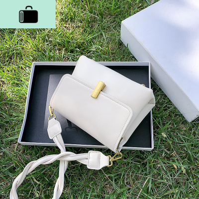 百搭ins小包包女2020夏季新款潮时尚流行斜挎网红单肩包NEW LAKE女斜挎包