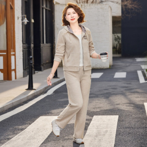 2026年女士休闲两件套套装女洋气中老年妈妈装40-60岁50岁中年春