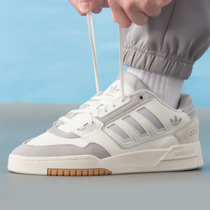 阿迪达斯(adidas)三叶草男女鞋新款潮流穿搭运动鞋休闲防滑耐磨时尚板鞋ID6858 ZP