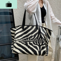 2020新款斑马纹购物袋潮牌包大容量潮港风托特包手提单肩包大包女NEW LAKE女士单肩包