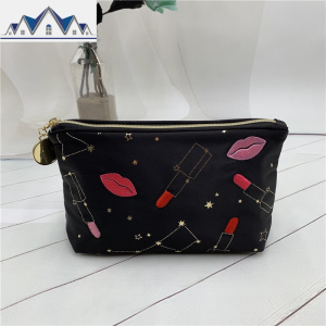 新款经典黑色刺绣口红星座化妆包手拿包收纳整理包零钱包 三维工匠收纳包 默认颜色