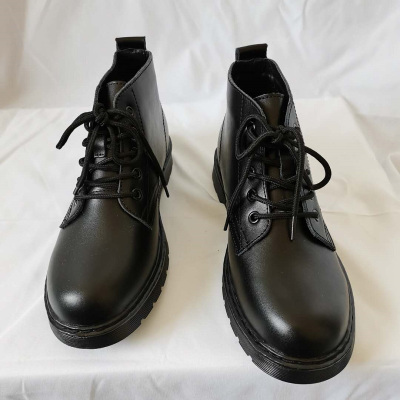 Ideamini中帮马丁靴男英伦风秋季新款高帮男士黑色靴子情侣短靴冬季工装靴靴子