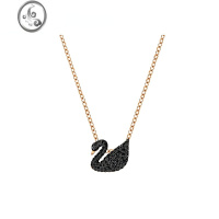 JiMi天鹅项链女轻奢高级感s925银银2023款玫瑰金锁骨链女友情人节礼物