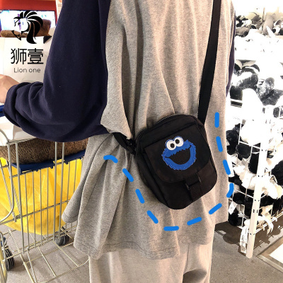 狮壹（Lionone）胸包男ins超火街头潮流包单肩斜挎男士帆布小包休闲迷你腰包情侣