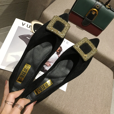 枫述复古尖头浅口水钻平底女单鞋2020韩版时尚新款一脚蹬V口网红瓢鞋