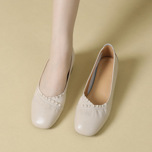 新款头层牛皮单鞋圆头浅口中跟软底小白鞋套脚透气白色护士鞋