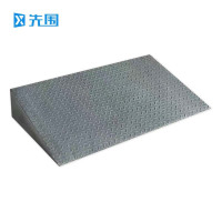 先围 铁板斜坡 60*30*10cm厚5mm 个