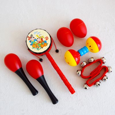 宝宝小沙锤红球手摇铃新生婴儿手抓握追听视觉训练红色玩具小摇铃