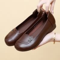 圆头真皮浅口奶奶鞋女年春季新款软底低跟四季鞋柔软牛皮女鞋