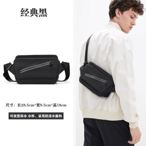 L&M 斜挎包男款防泼水单肩包大容量通勤包胸包骑行包休闲男士小背包新款 经典黑（热卖推荐）
