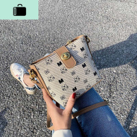 今年流行水桶小包包2020新款潮质感网红单肩包女包春夏洋气斜挎包NEW LAKE女斜挎包