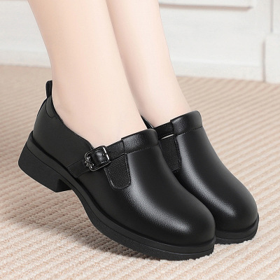 软皮软底舒适圆头大码女鞋深口单鞋