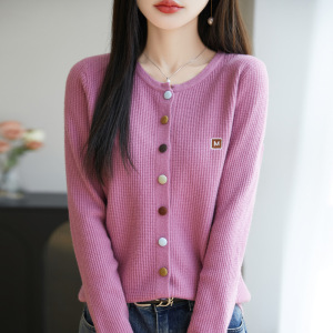 2025年新款 安迪绒彩扣M标圆领开衫女百搭毛衣针织外套上衣女