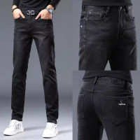 秋冬新款欧洲站轻奢潮牌牛仔裤弹力修身小直筒裤潮流百搭