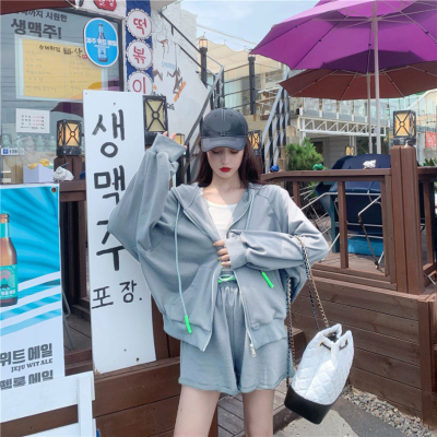 暖青汇休闲运动服跑步拉链连帽卫衣两件套装女春夏泫雅阔腿短裤洋气时尚卫衣