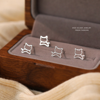 小清新可爱猫咪耳钉女s925纯银森系小巧简约镂空足银学生耳饰批发送女朋友老婆情人节七夕生日礼物