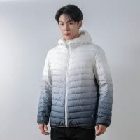 男式90绒轻薄款羽绒服男连帽带帽冬装外套渐变色男装