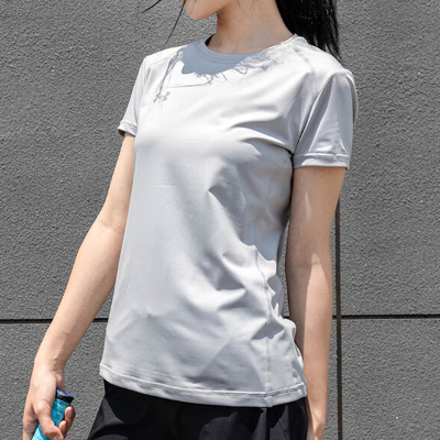 安德玛 女款短袖T恤2026-253/件