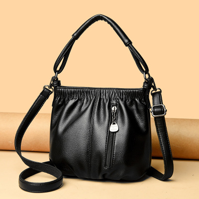 包包女包新款2026斜挎包女时尚中年女士水桶包女单肩包女