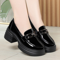 年英伦风粗跟厚底一脚蹬百搭乐福单鞋