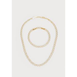 Swarovski精致金色抛光项链搭配施华洛世奇水晶优雅时尚首饰 gold-colored