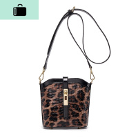 皮水桶包女斜挎包2020新款潮时尚百搭豹纹女包牛皮单肩包小包包NEW LAKE 豹纹小包女士手提包