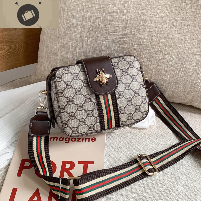 小包女士妈妈包包女包2019新款秋冬时尚百搭中年单肩斜挎手拿包女艾狄伊娃手提包