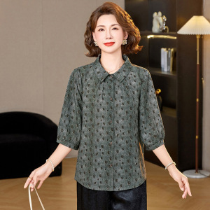 大码衬衫款妈妈装小衫时尚中老年女士上衣40-60岁加大加肥夏中袖