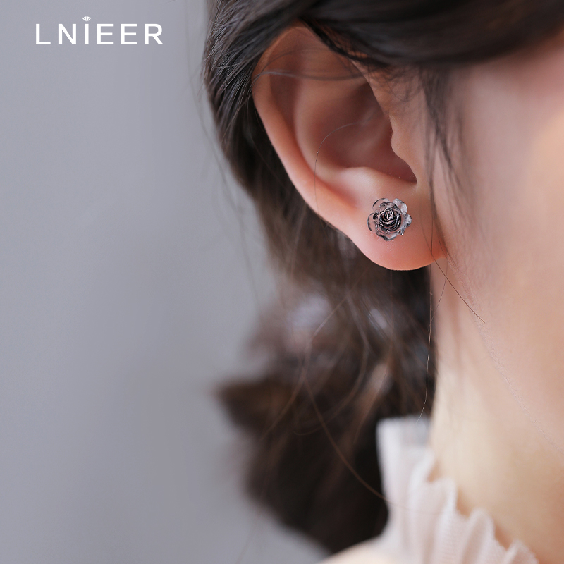 999纯银黑色玫瑰花耳钉2025年新款女花朵耳环高级感小众耳饰送女朋友老婆情人节七夕生日礼物