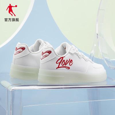 乔丹板鞋2021夏季新款运动鞋潮流低帮休闲鞋透明底小白鞋厚底女鞋